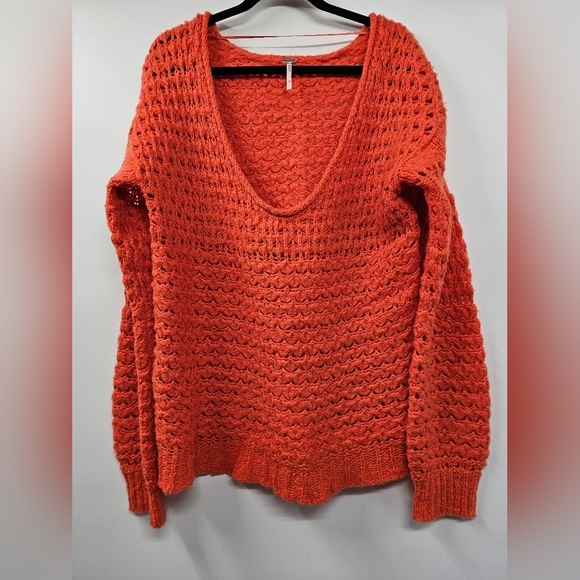 𝅺FREE PEOPLE ORANGE Crashing Waves Pullover Chunky Knit Oversize Sweater Size S - Picture 3 of 11
